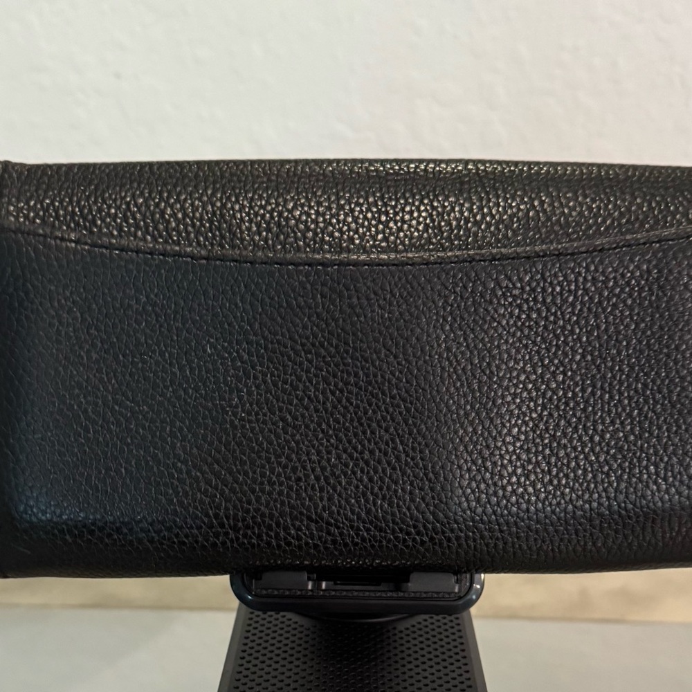 Tory Burch black pebble leather Wallet with Gold Signature T emblem - Picture 2 of 7